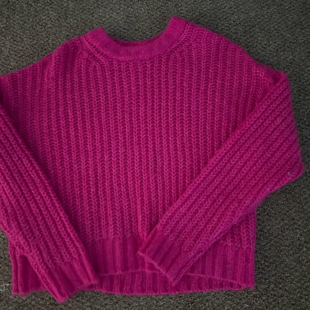 American Eagle sweater